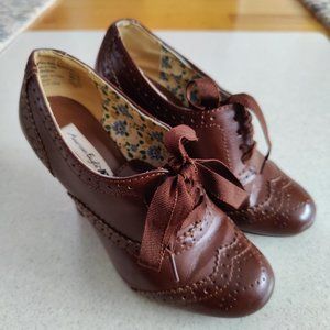 American Eagle Brown Booties
